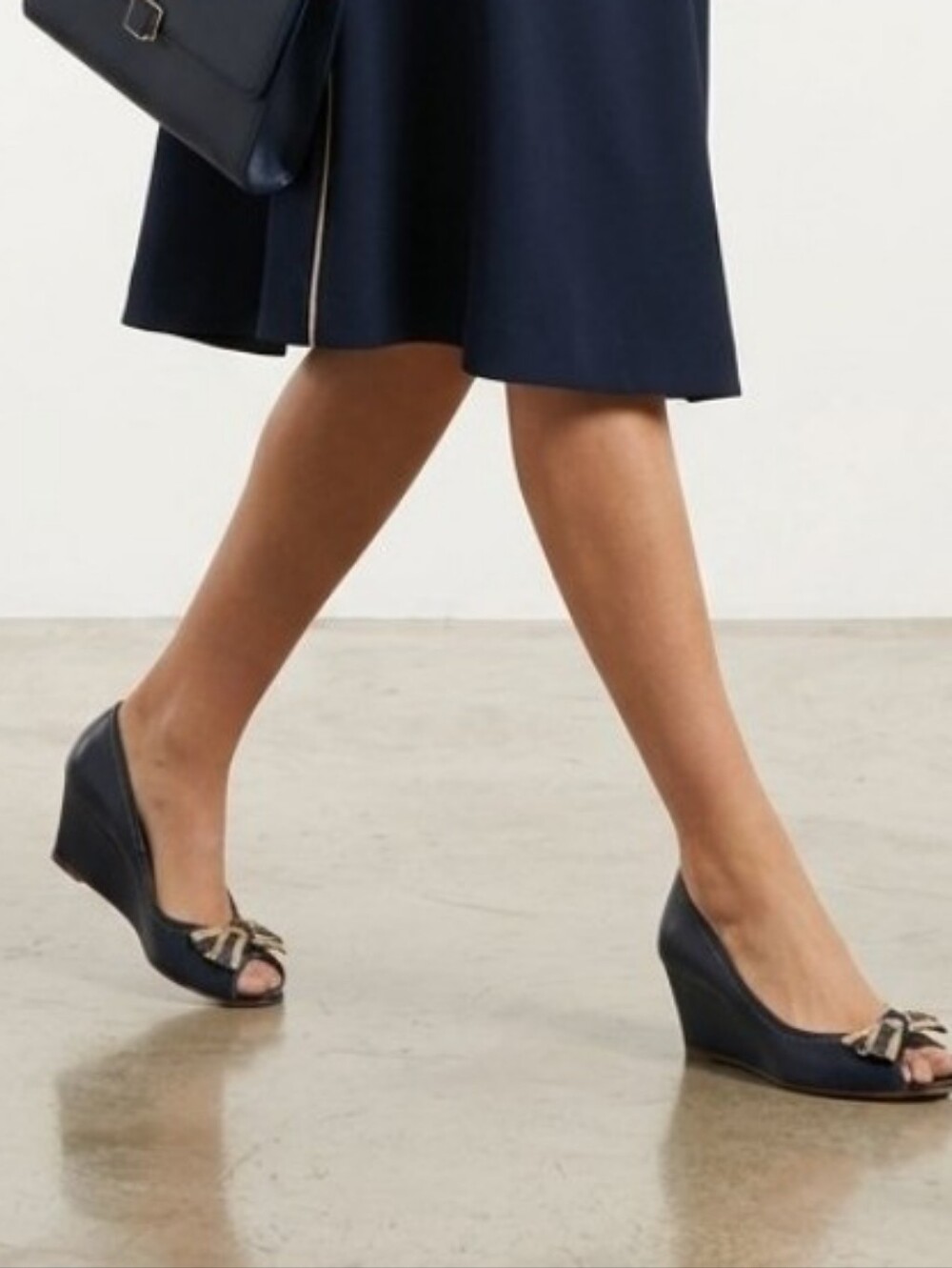 MAURICIO TECI Made in Italy Navy Peep-Toe Bow wedges Sz 39